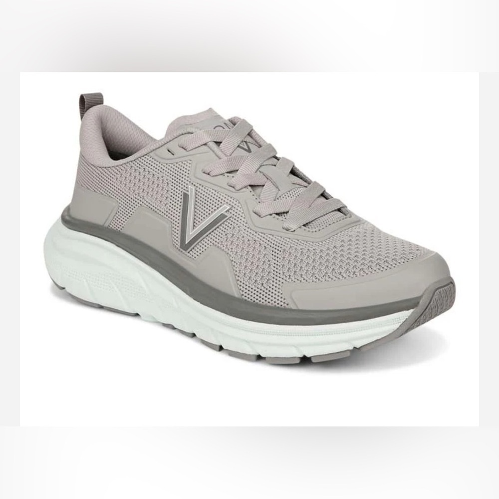 Womens Vionic Walk Max in Light Grey 7 Wide
